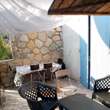 Appartement Haut de villa hyeres Hyères